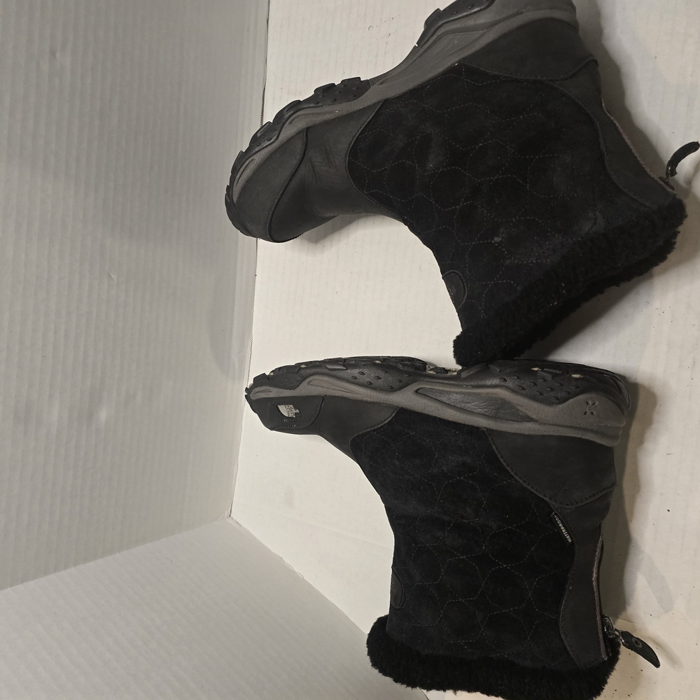 The North Face‎ Black Lace Up Boots with Flat Sole and Rounded Toe